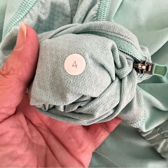 Lululemon speed Up aruba Tank Top - Picture 6 of 8